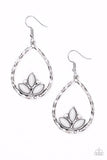 Paparazzi Earring - Lotus Laguna - Silver