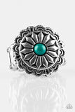Paparazzi Ring - Daringly Daisy - Green