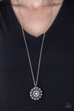 Parapazzi Necklace - Boho Bonanza - Silver