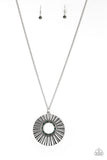 Paparazzi Necklace - Chicly Centered - Multi