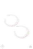 Paparazzi Earring - Glamour Graduate - White