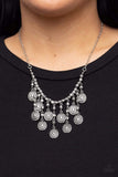 Paparazzi Necklace - Leave it in the PASTURE - Silver
