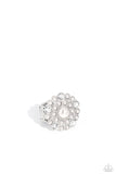 Paparazzi Ring - Gatsby Gait - White