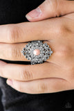 Paparazzi Ring - Queen Status - Pink