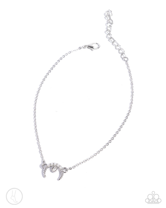 Paparazzi Anklet PREORDER - Got It Made - White