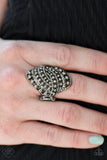 Paparazzi Ring - Drop Dead Debonair - Black