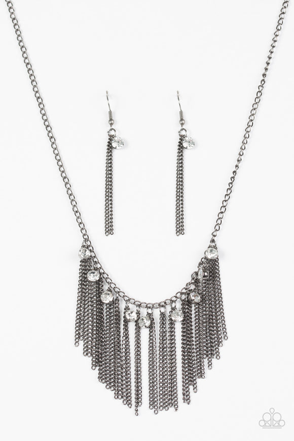 Paparazzi Necklace - In For The Long RUNWAY - Black