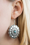Paparazzi Earring - Im No Wallflower - Blue