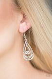 Paparazzi Earring - REIGNed Out - Silver