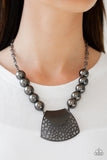Paparazzi Necklace - Large and In Charge - Black