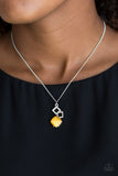 Paparazzi Necklace - Stylishly Square - Yellow