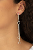 Paparazzi Earring - Chance of REIGN - White
