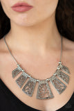 Paparazzi Necklace - Vintage Vineyard - Silver