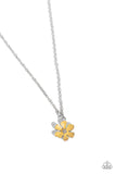 Paparazzi Necklace - Cottage Retreat - Yellow