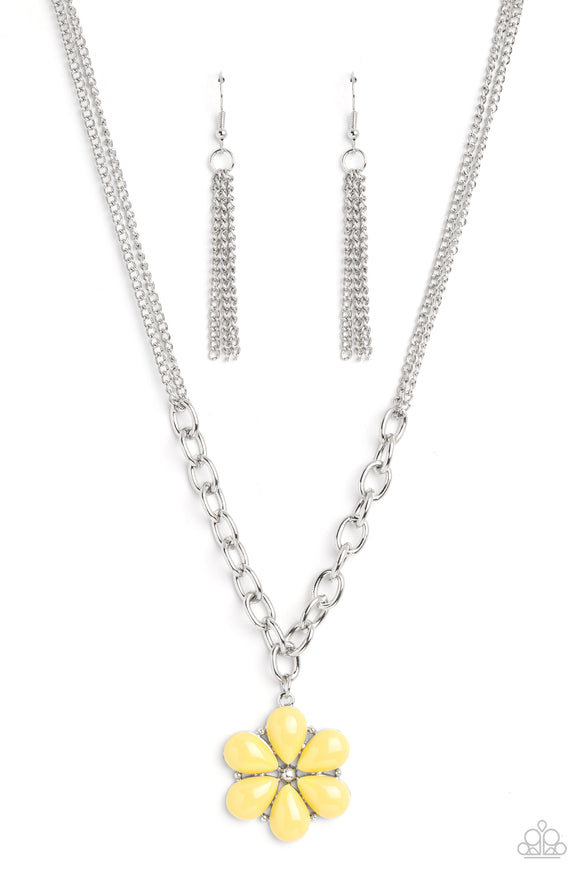 Paparazzi Necklace - Dazzling Dahlia - Yellow