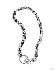 Paparazzi Necklace - Chic Connection - Silver