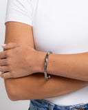 Paparazzi Bracelet - Twisted Temptress - Black