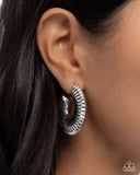 Paparazzi Earring - Spontaneous Spirals - Silver