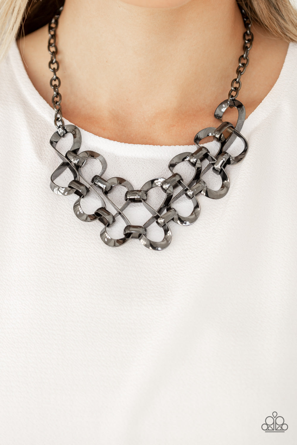 Catwalk Queen - Black/Gunmetal Necklace - Paparazzi Accessories – Bedazzle  Me Pretty Mobile Fashion Boutique