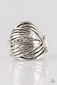 Paparazzi Ring - Glitter Tracker - Silver