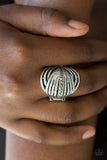 Paparazzi Ring - Glitter Tracker - Silver