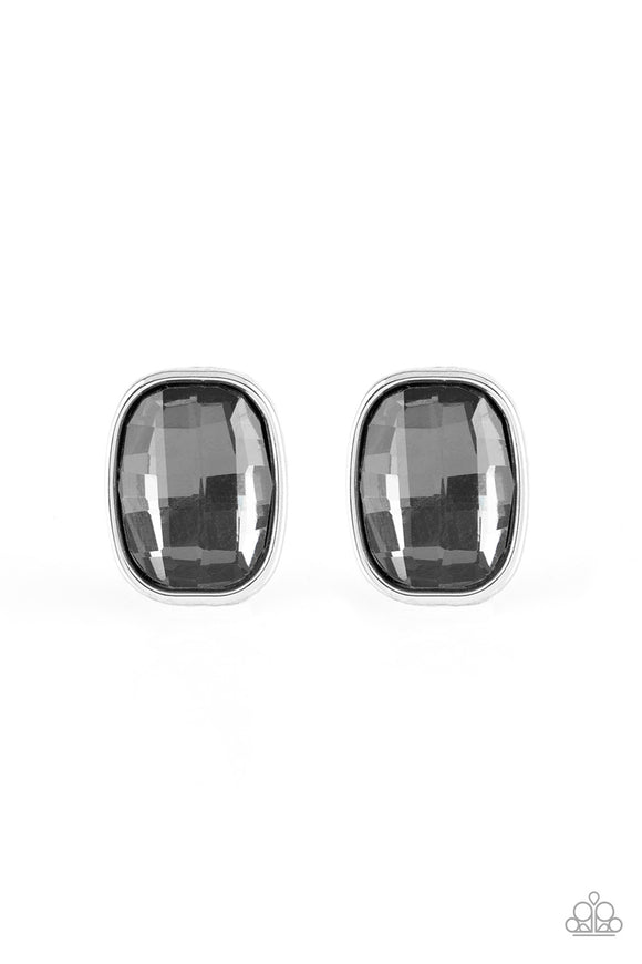 Paparazzi Earring - Incredibly Iconic - Silver