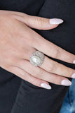 Paparazzi Ring - Glittering Go-Getter - White LOP