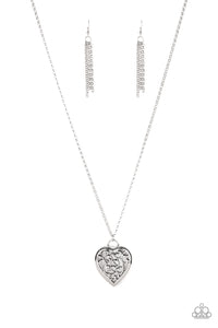 Paparazzi Necklace - Victorian Valentine - Silver