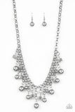 Paparazzi Necklace - HEIR-headed - Silver