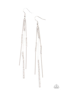 Paparazzi Earring - Dainty Dynamism - White