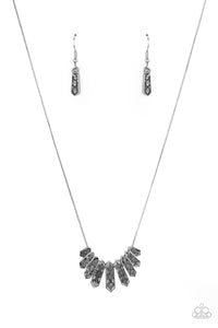 Paparazzi Necklace - Monumental March - Silver