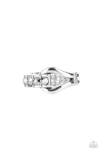 Paparazzi Ring - Bling Bond - Silver