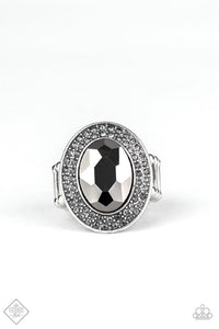 Paparazzi Ring - Castle Lockdown - Silver