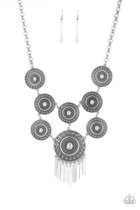 Paparazzi Necklace - Modern Medalist - Silver