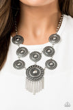 Paparazzi Necklace - Modern Medalist - Silver