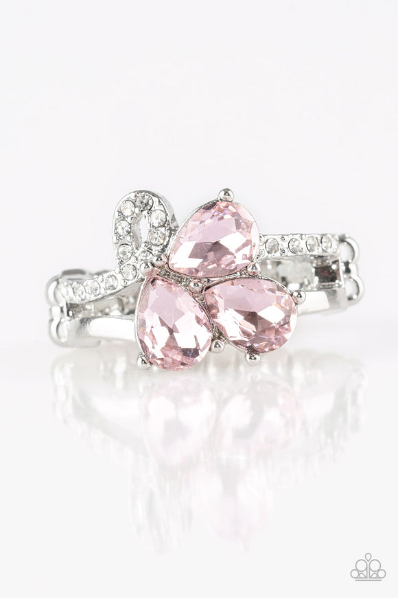 Paparazzi Ring - Friends In High-End Places - Pink